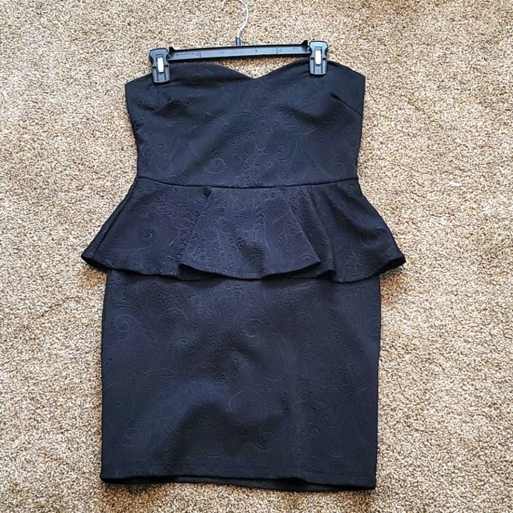 Peplum LBD-Little Black Strapless Mini Dress, Sz. LRG